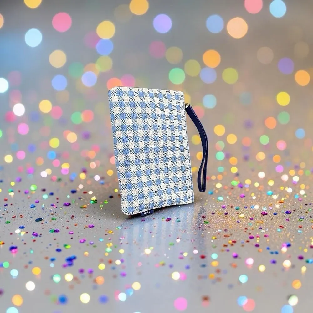 MAY 2026 Ipsy Glam Bag NWOB 5x7” - Bag only